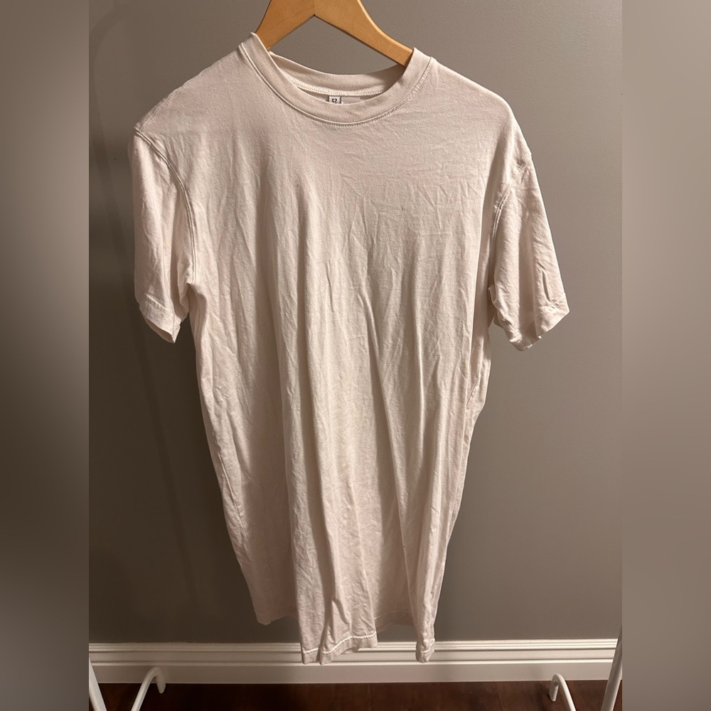 ✨5 for $30✨ Cream t-shirt dress